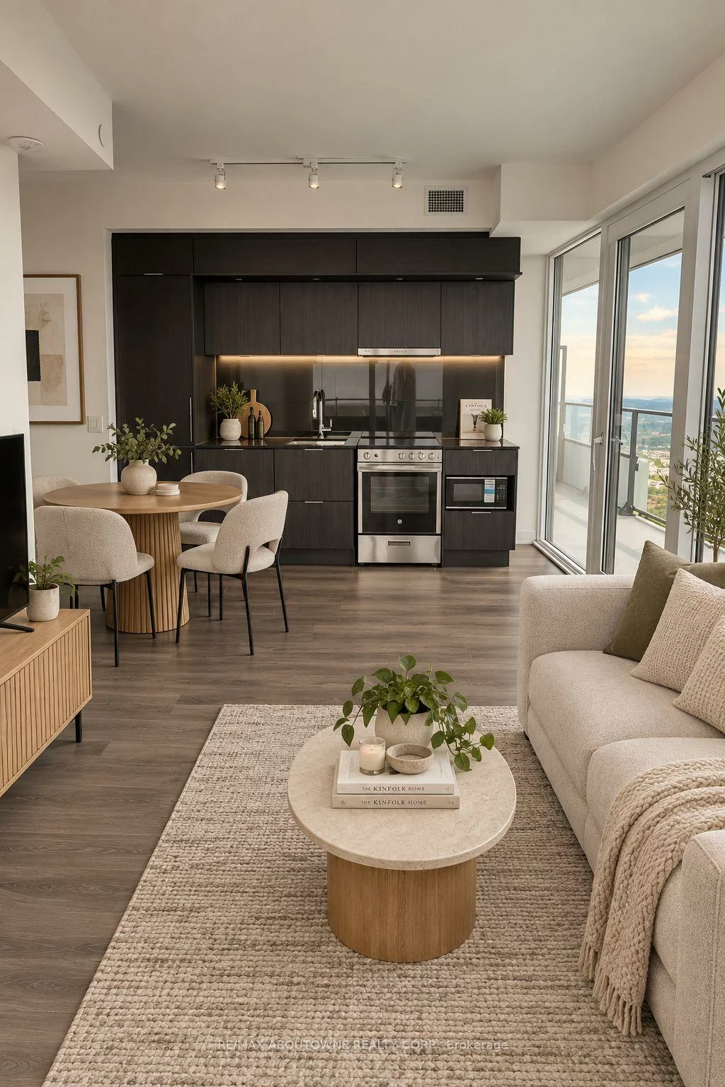 448, Burnhamthorpe, City Centre, Mississauga