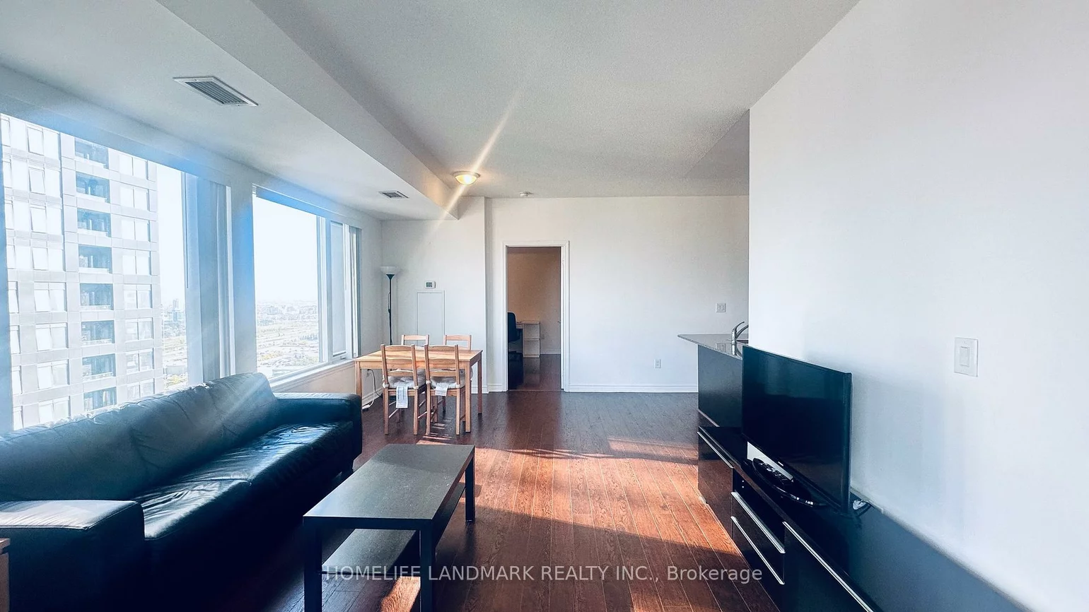 385, Prince Of Wales, City Centre, Mississauga