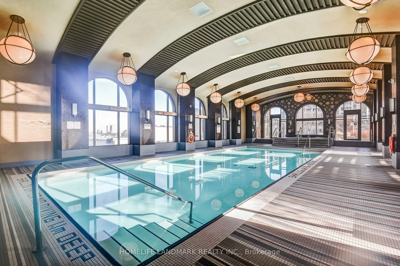 385, Prince Of Wales, City Centre, Mississauga