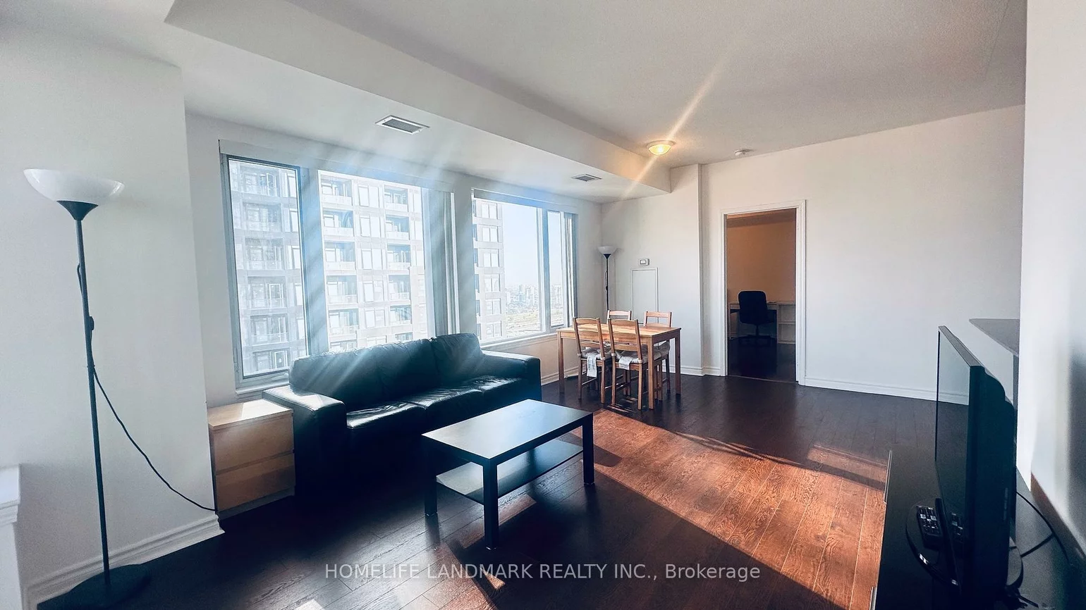 385, Prince Of Wales, City Centre, Mississauga
