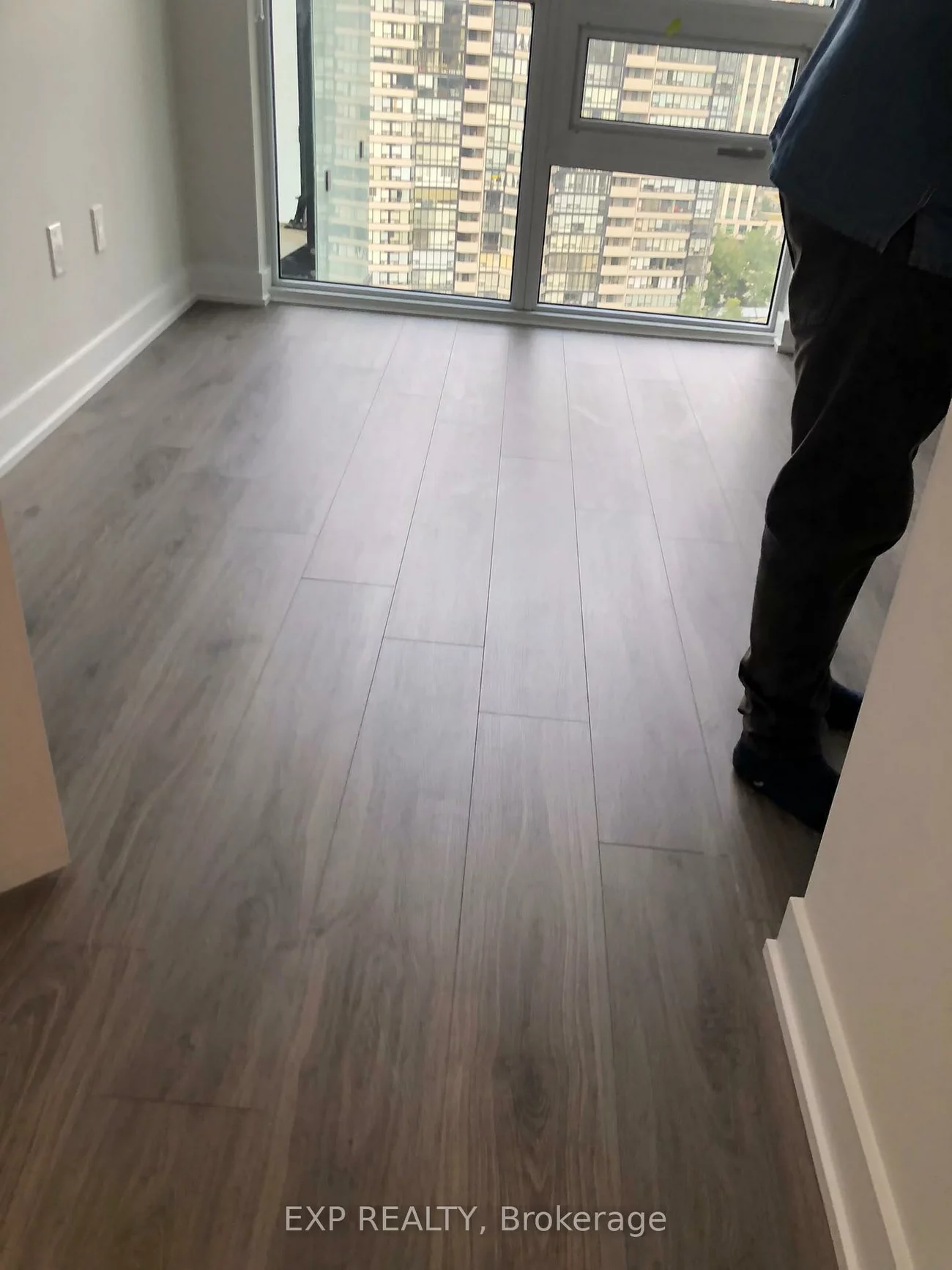 1403-4130, Parkside Village, Creditview, Mississauga