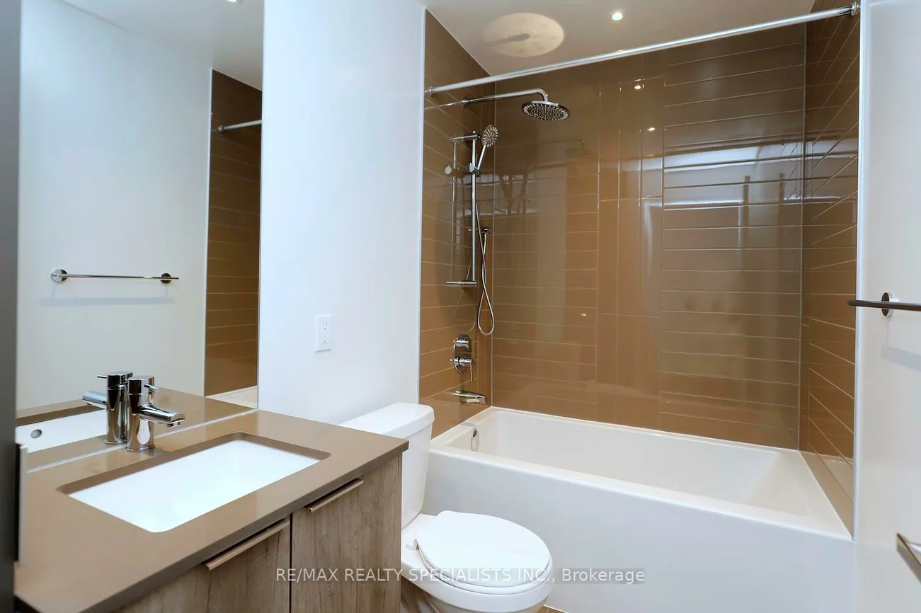 448, Burnhamthorpe, City Centre, Mississauga