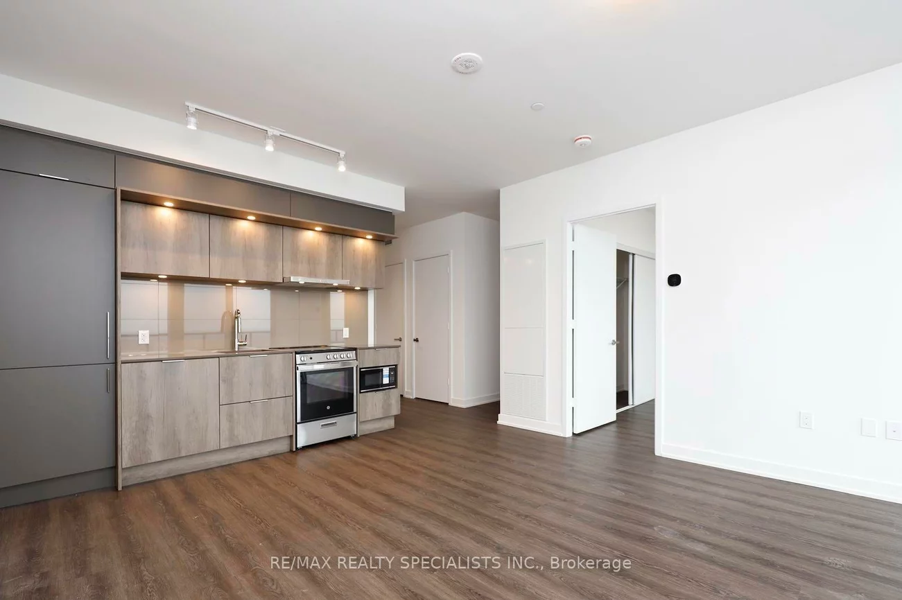448, Burnhamthorpe, City Centre, Mississauga