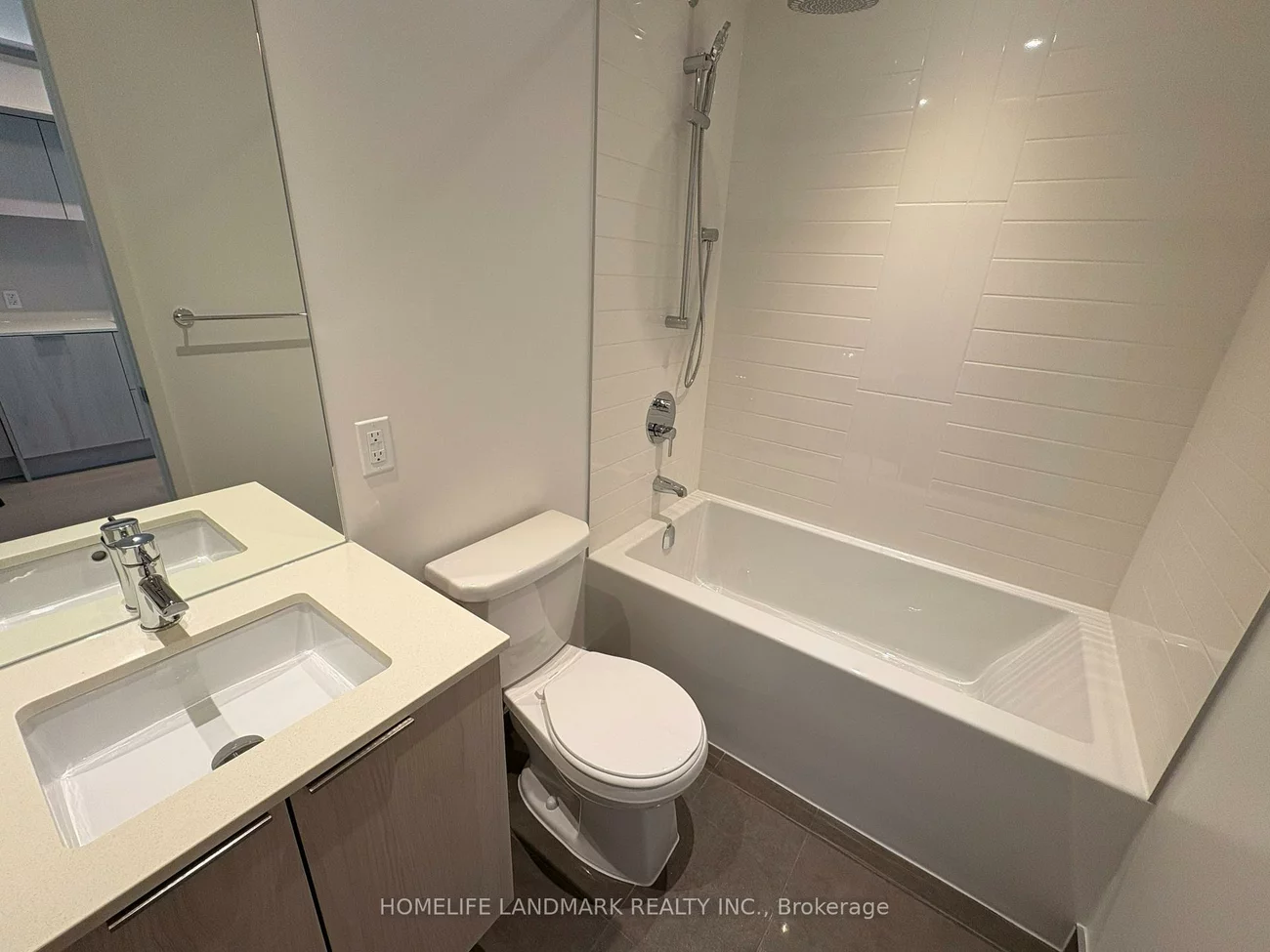 448, Burnhamthorpe, City Centre, Mississauga