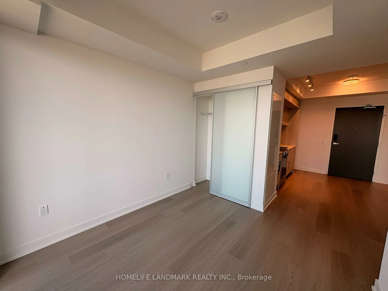448, Burnhamthorpe, City Centre, Mississauga