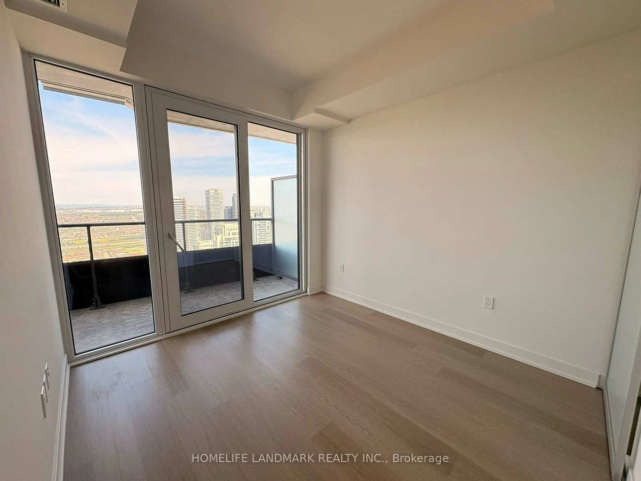 448, Burnhamthorpe, City Centre, Mississauga