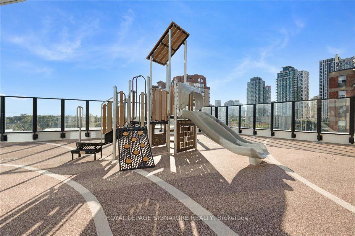 1, Fairview, Mississauga Valleys, Mississauga