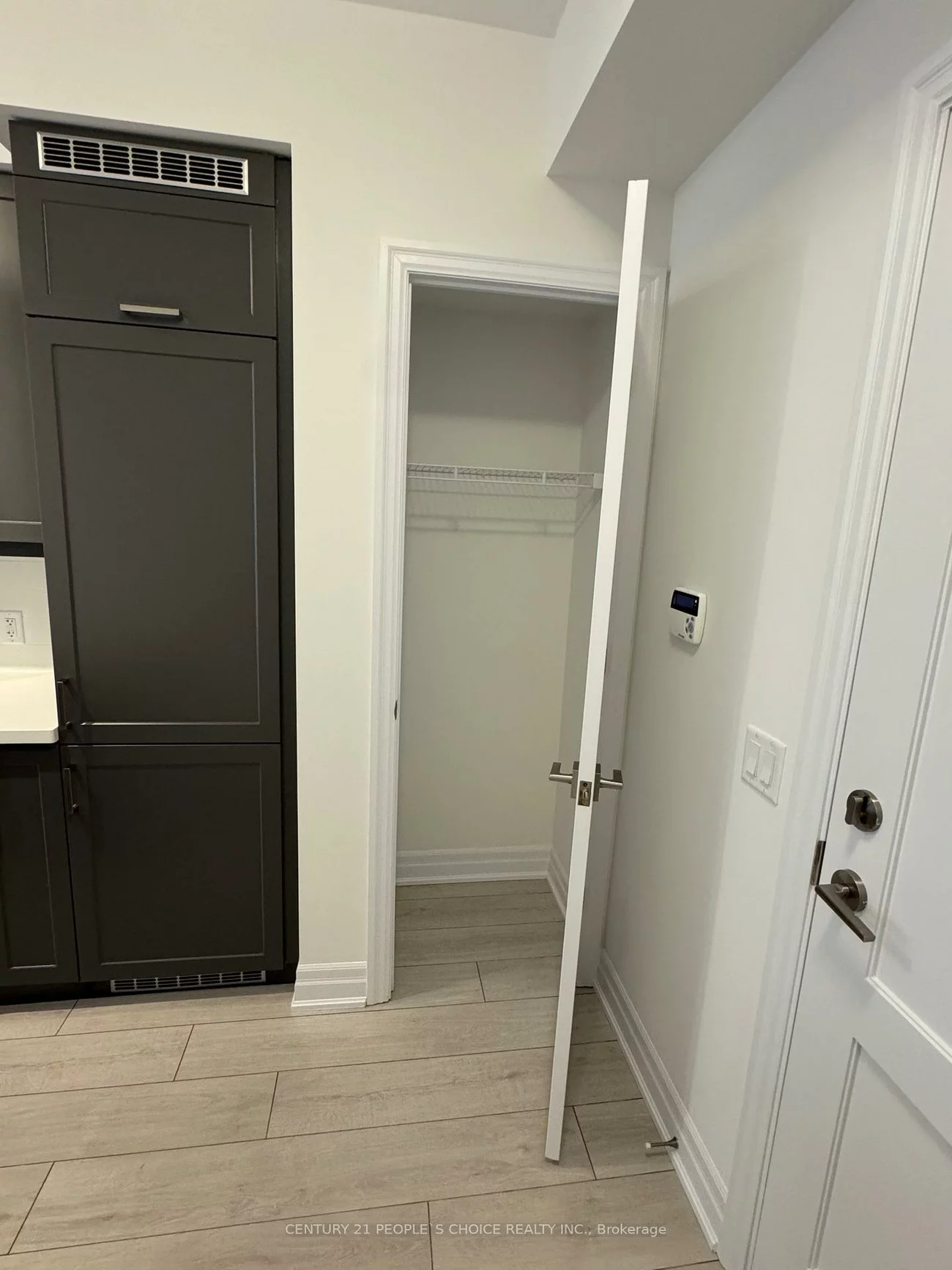 30, Elm, Fairview, Mississauga