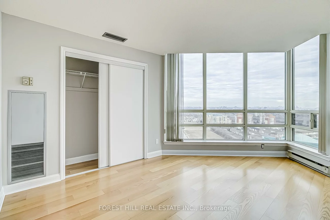 55, Kingsbridge Garden, Hurontario, Mississauga