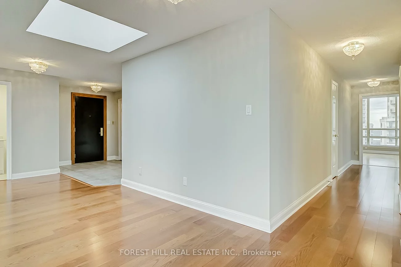 55, Kingsbridge Garden, Hurontario, Mississauga
