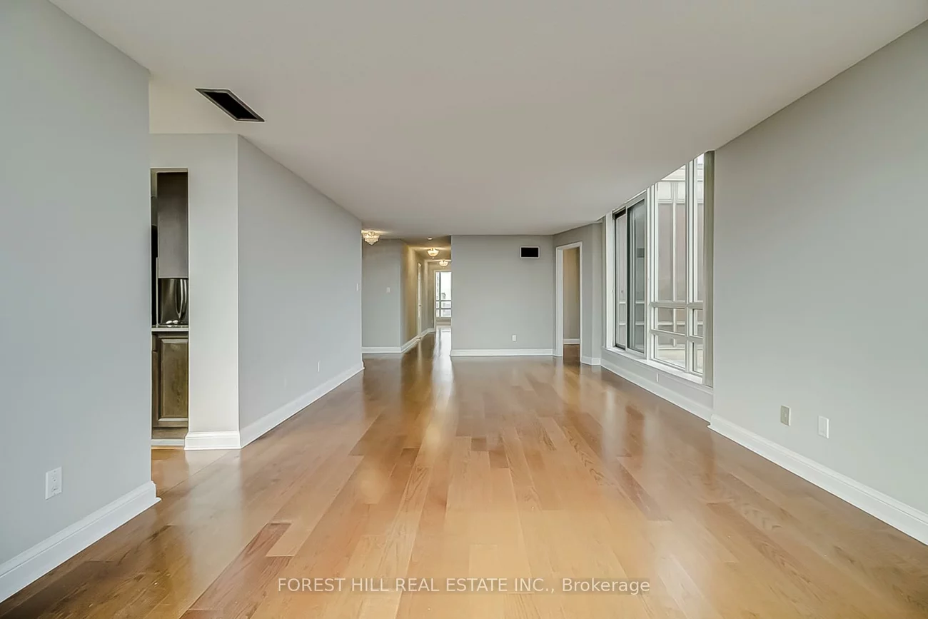 55, Kingsbridge Garden, Hurontario, Mississauga