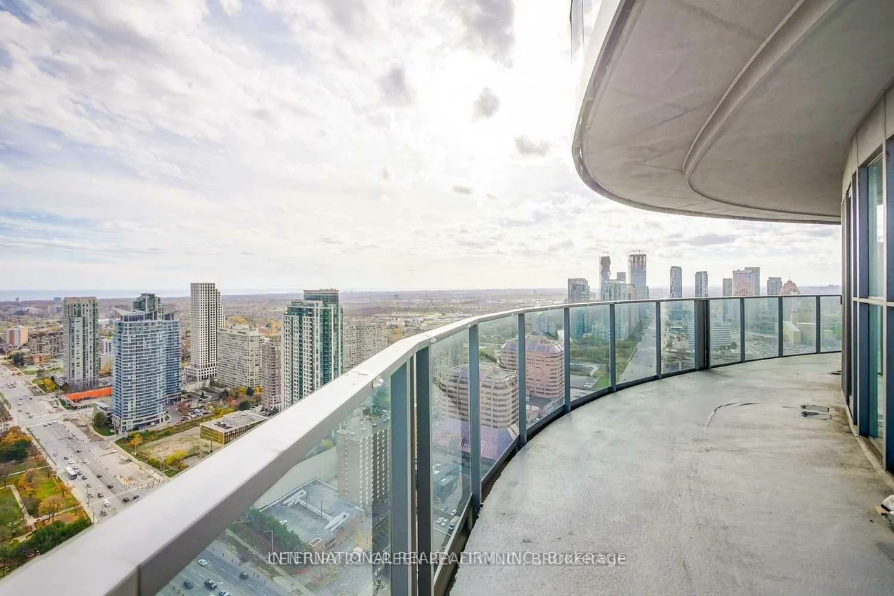 60, Absolute, City Centre, Mississauga