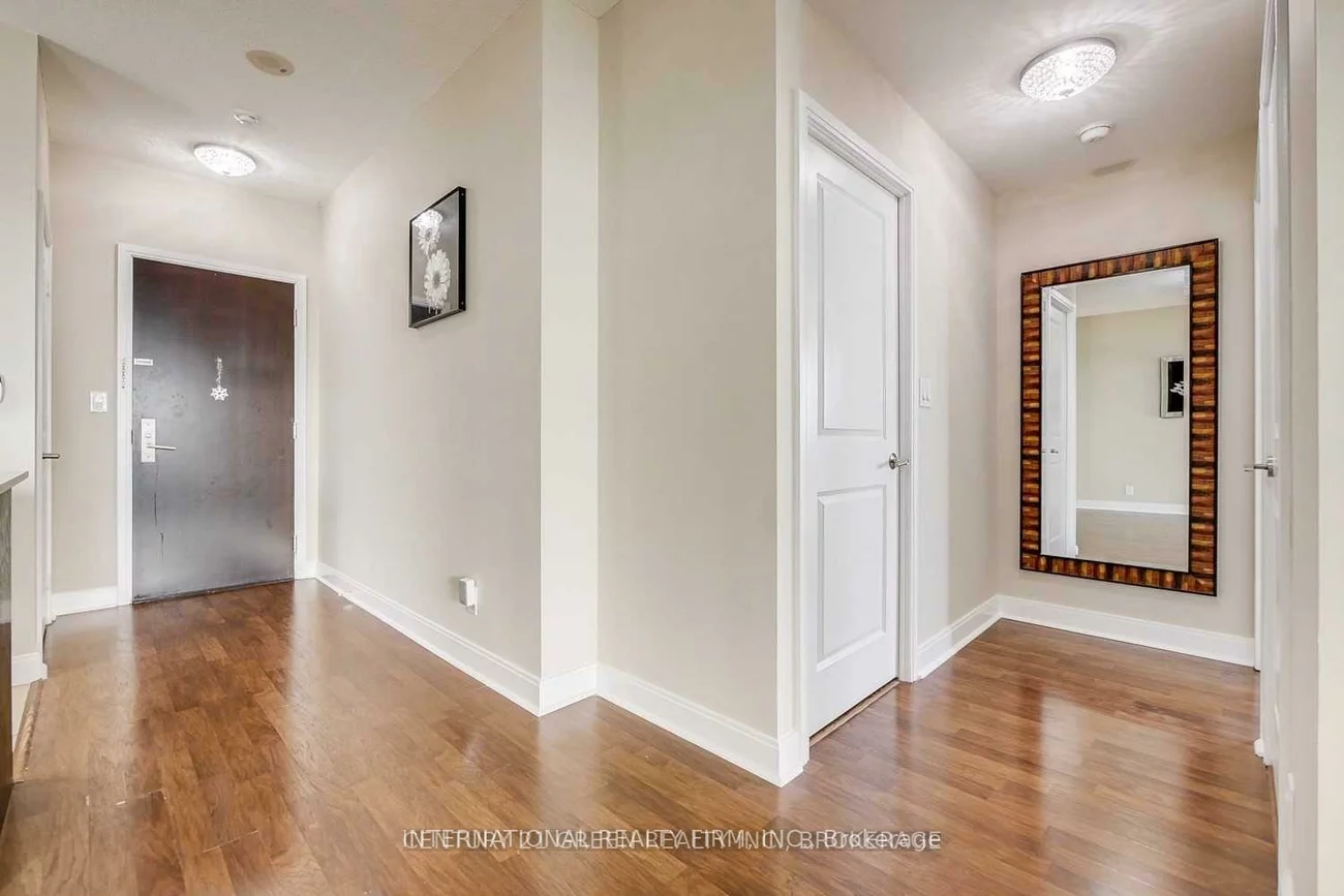 60, Absolute, City Centre, Mississauga
