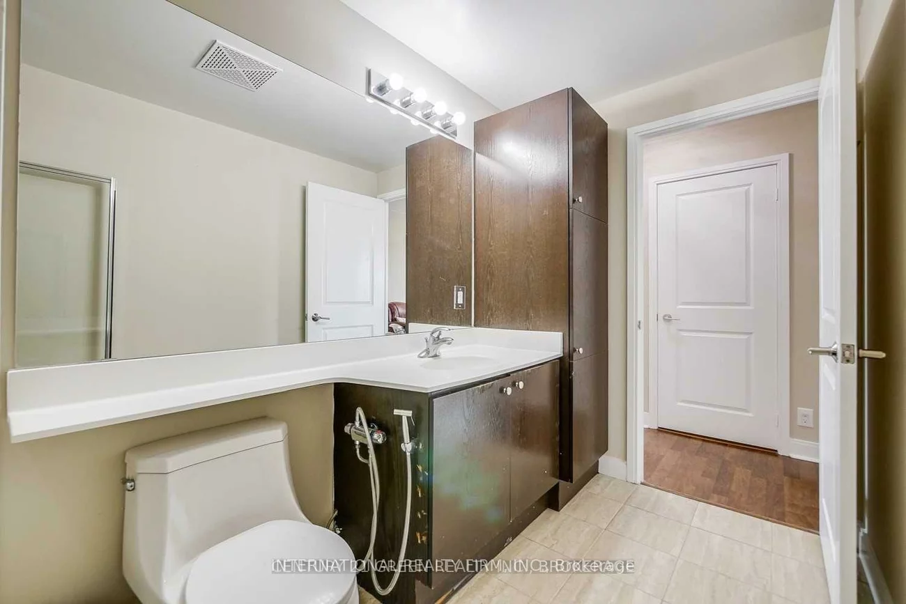 60, Absolute, City Centre, Mississauga