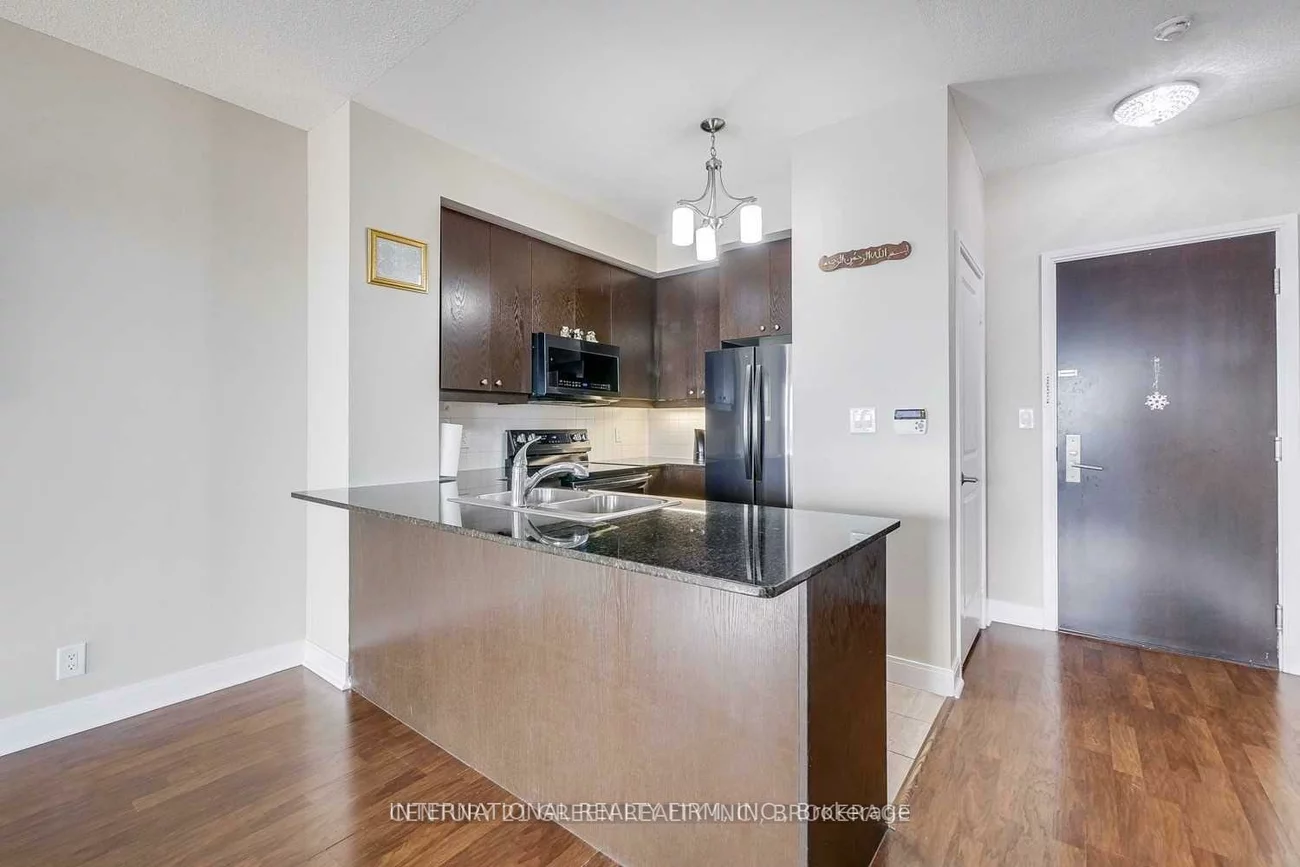 60, Absolute, City Centre, Mississauga