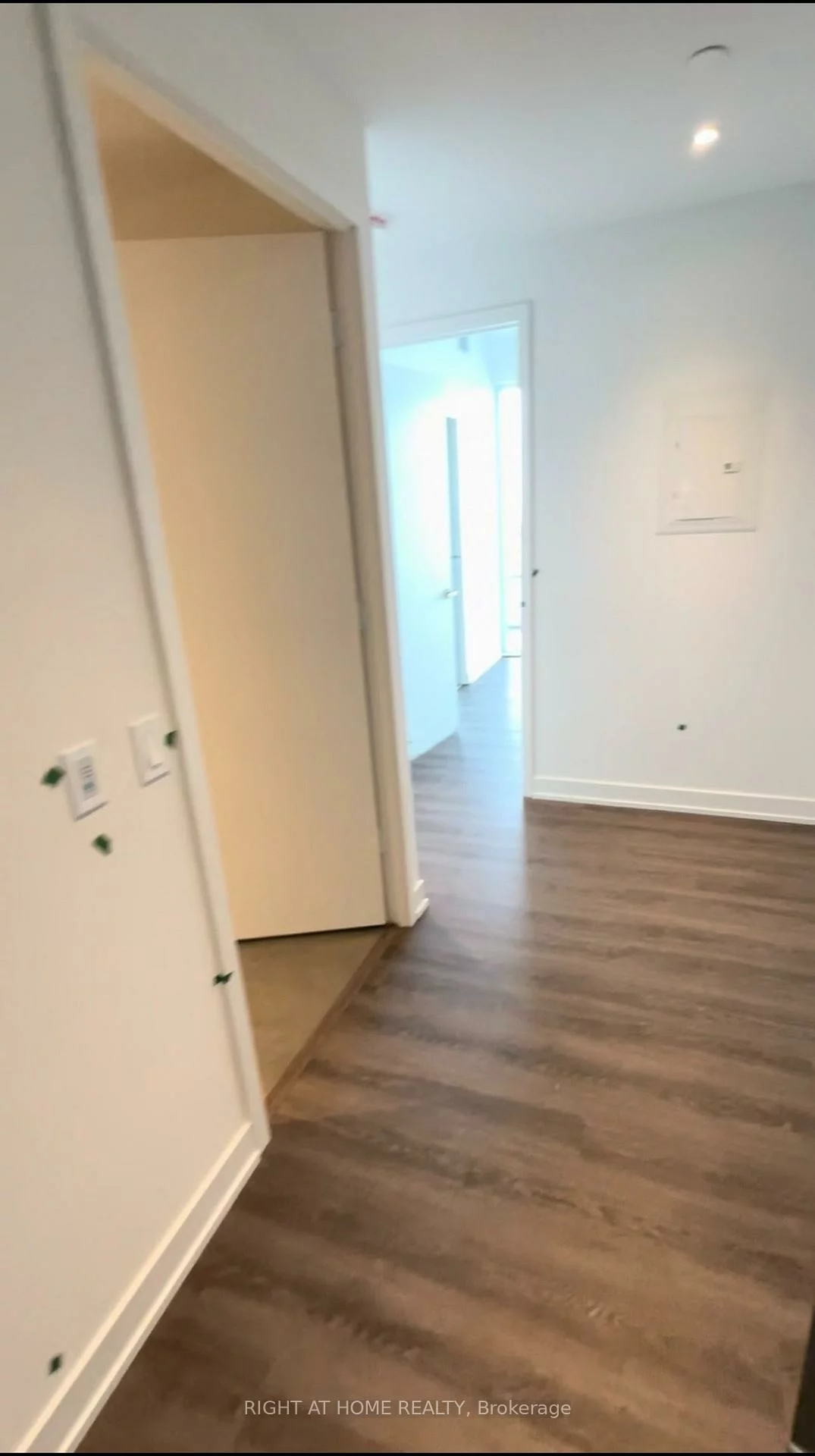 448, Burnhamthorpe Rd, City Centre, Mississauga