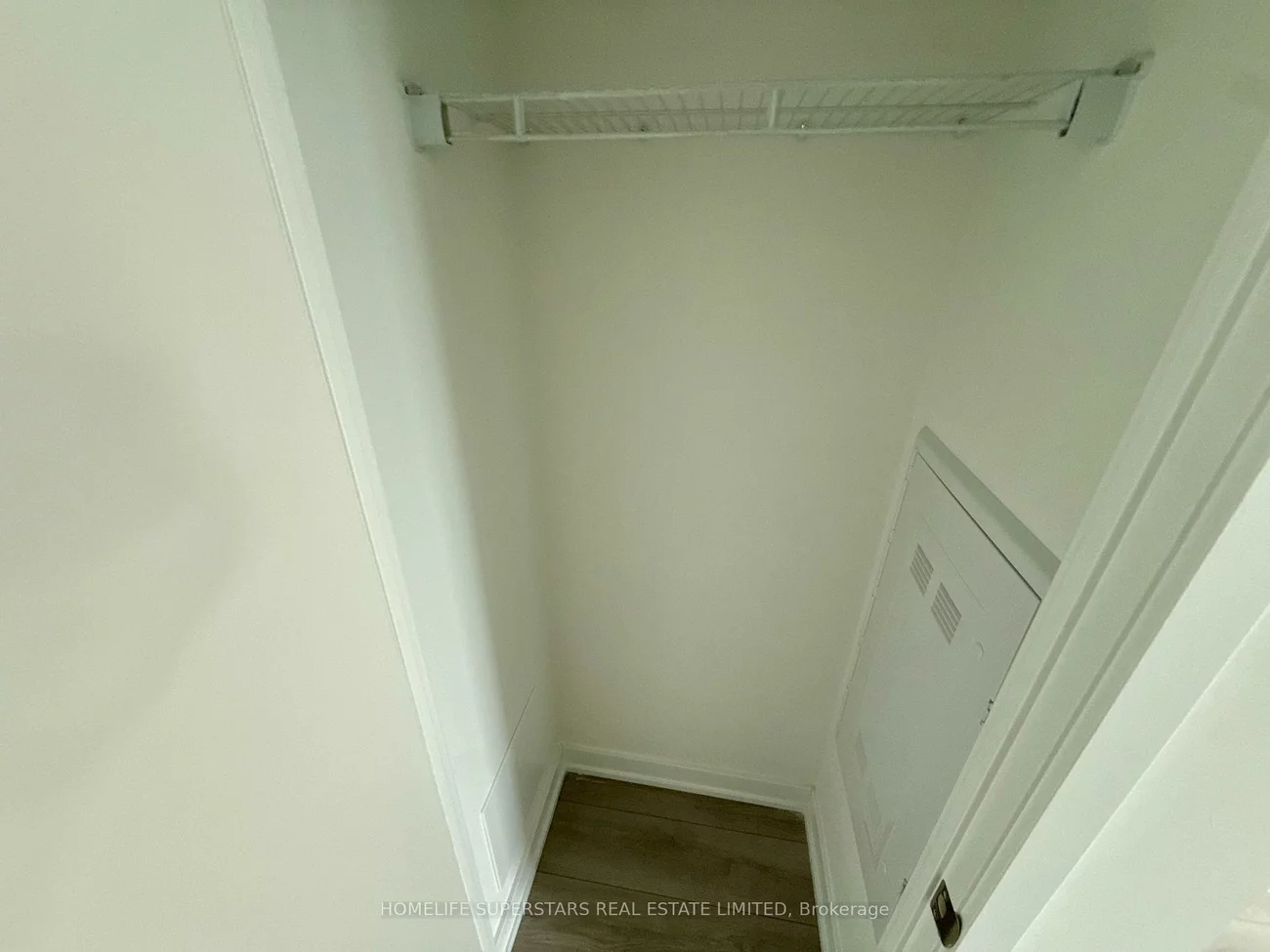 1, Fairview, Mississauga Valleys, Mississauga