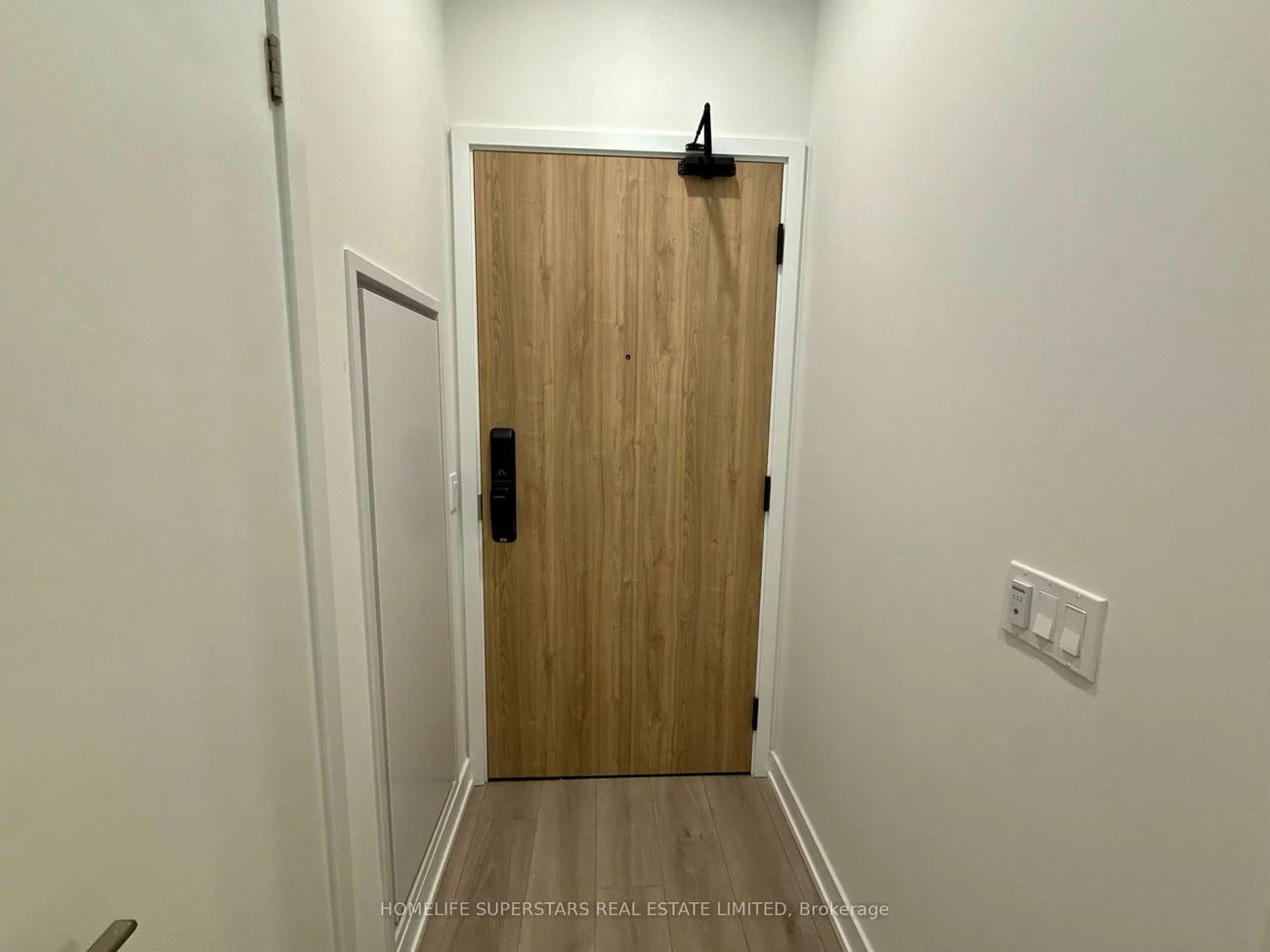 1, Fairview, Mississauga Valleys, Mississauga