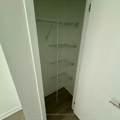 1, Fairview, Mississauga Valleys, Mississauga