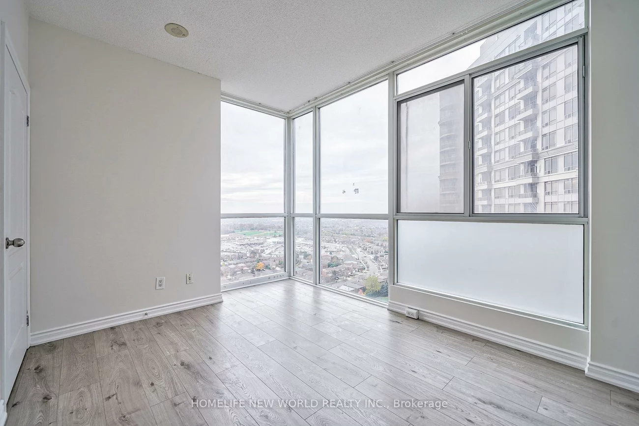 225, Webb, City Centre, Mississauga