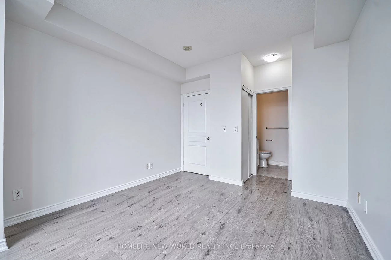 225, Webb, City Centre, Mississauga