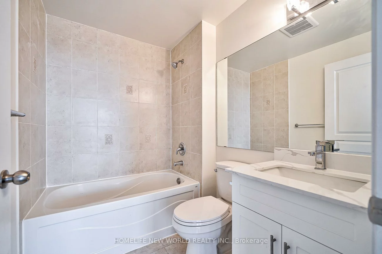 225, Webb, City Centre, Mississauga