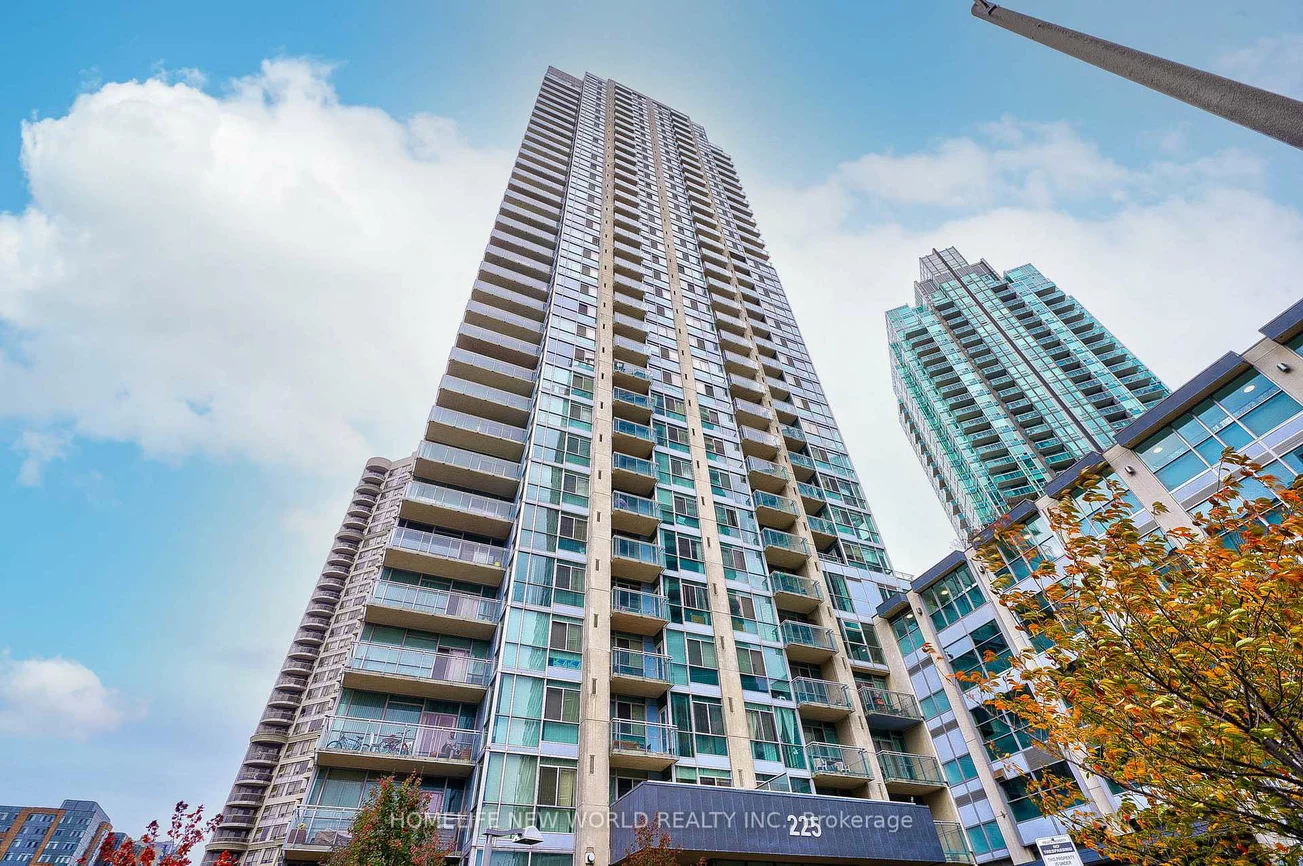 225, Webb, City Centre, Mississauga