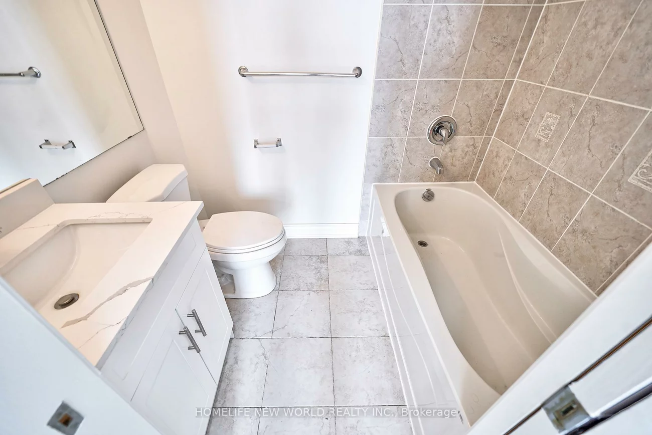 225, Webb, City Centre, Mississauga