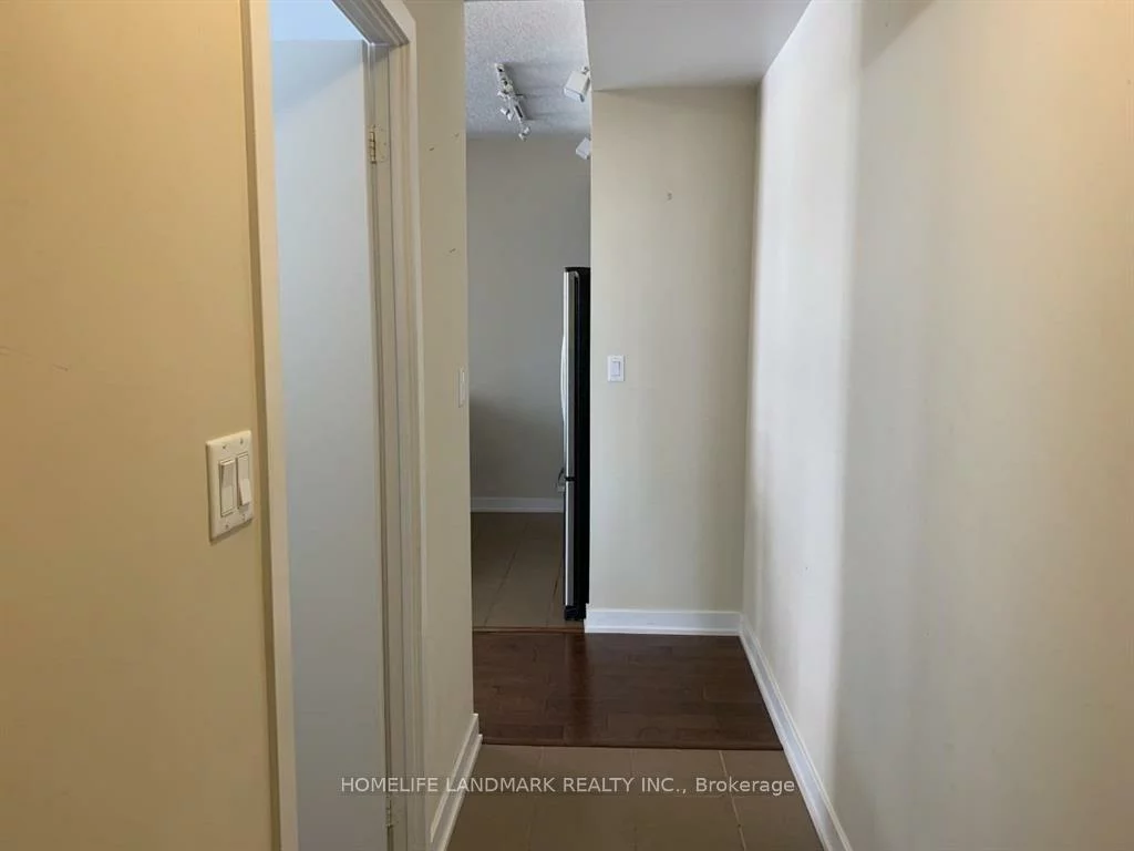 4070, Confederation, City Centre, Mississauga