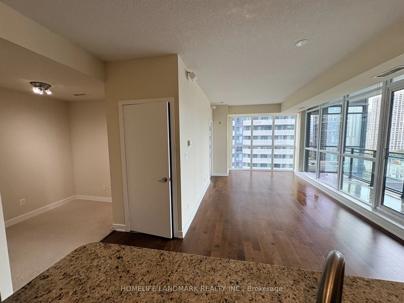 4070, Confederation, City Centre, Mississauga