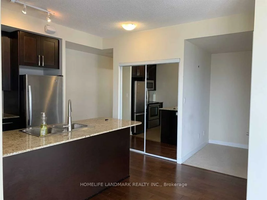 4070, Confederation, City Centre, Mississauga