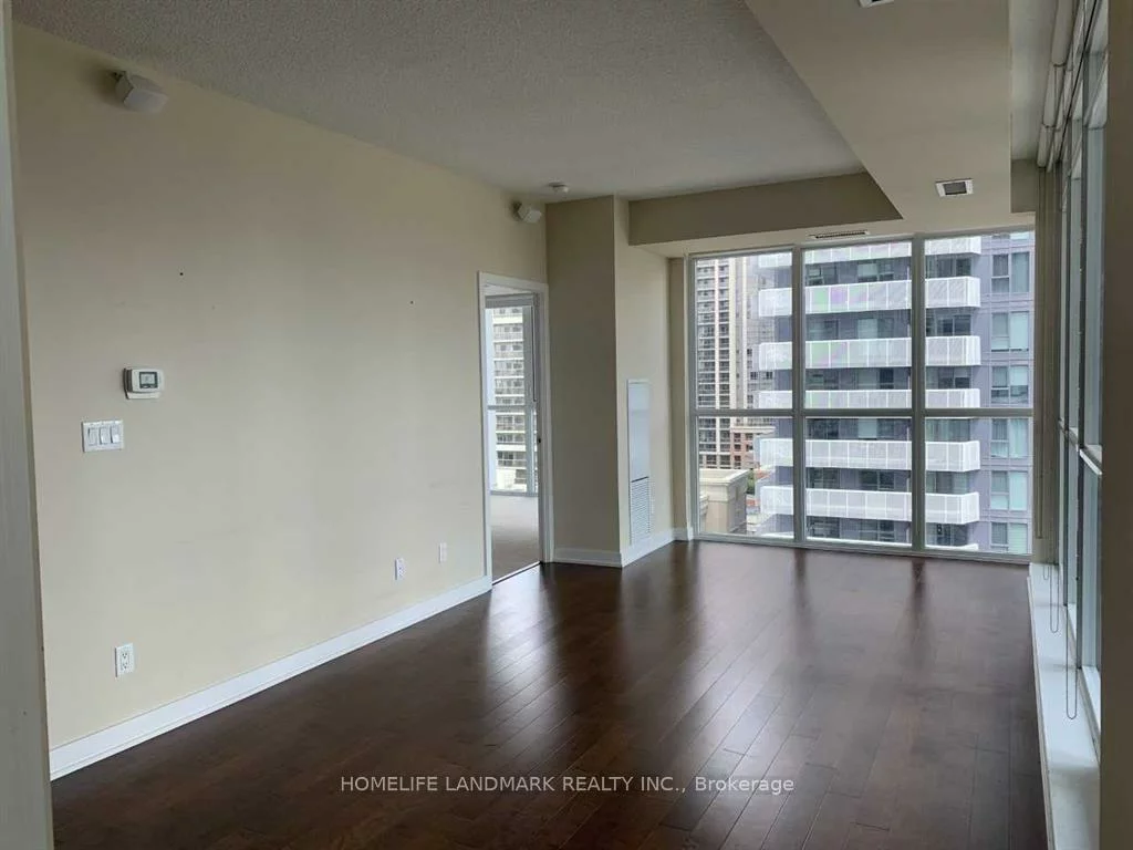 4070, Confederation, City Centre, Mississauga