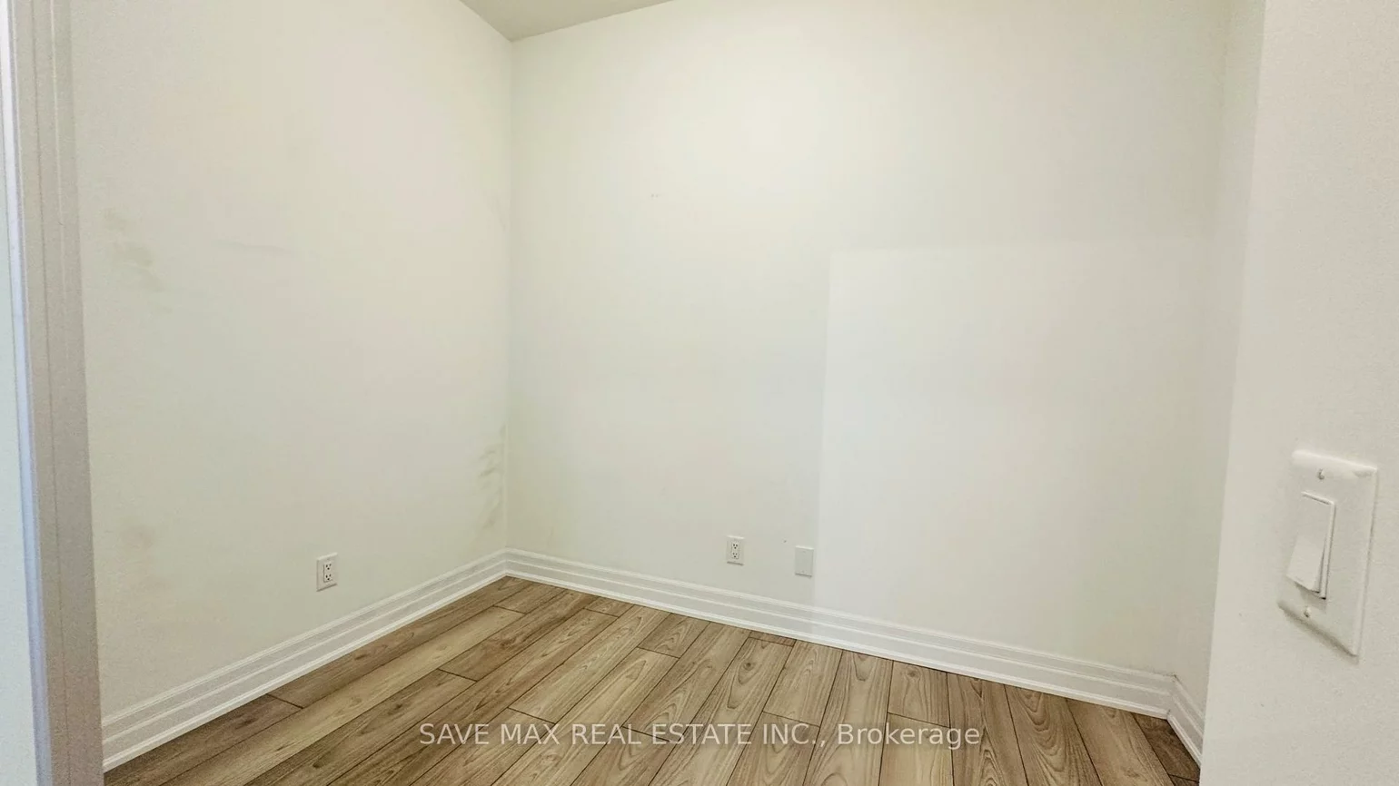 36, Elm, Fairview, Mississauga
