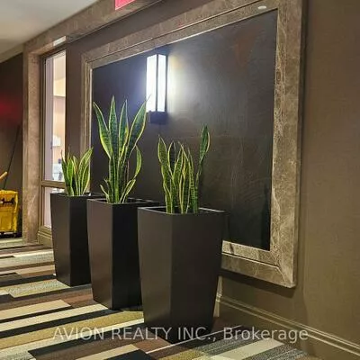 385, Prince Of Wales, City Centre, Mississauga