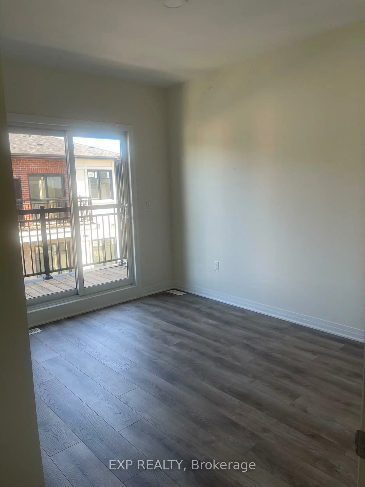 Unit 738C, Front Royal, Applewood, Mississauga