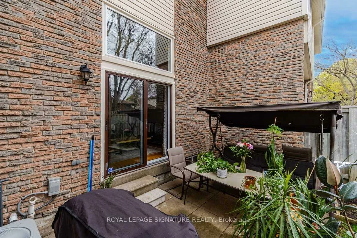 7251, Copenhagen, Meadowvale, Mississauga