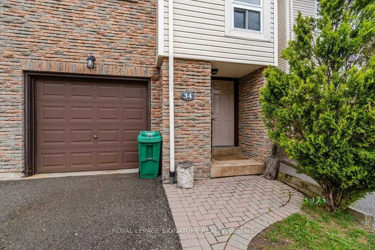 7251, Copenhagen, Meadowvale, Mississauga