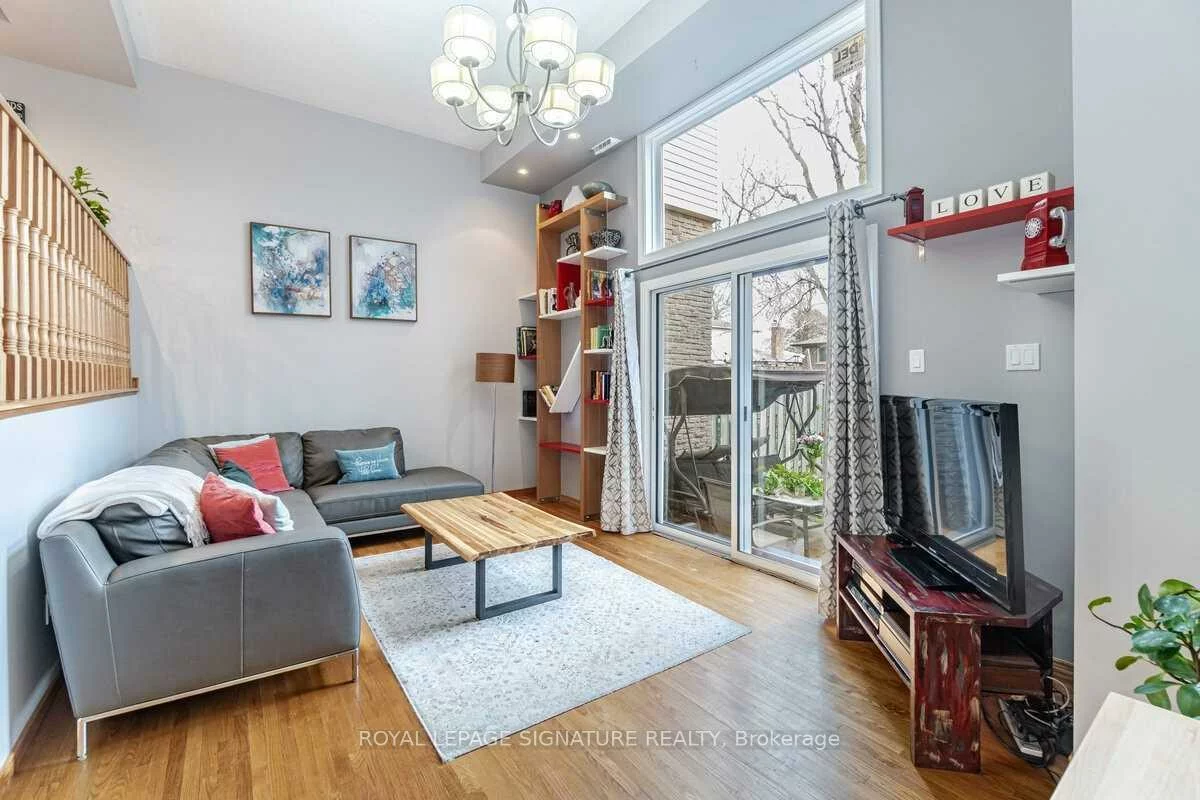 7251, Copenhagen, Meadowvale, Mississauga