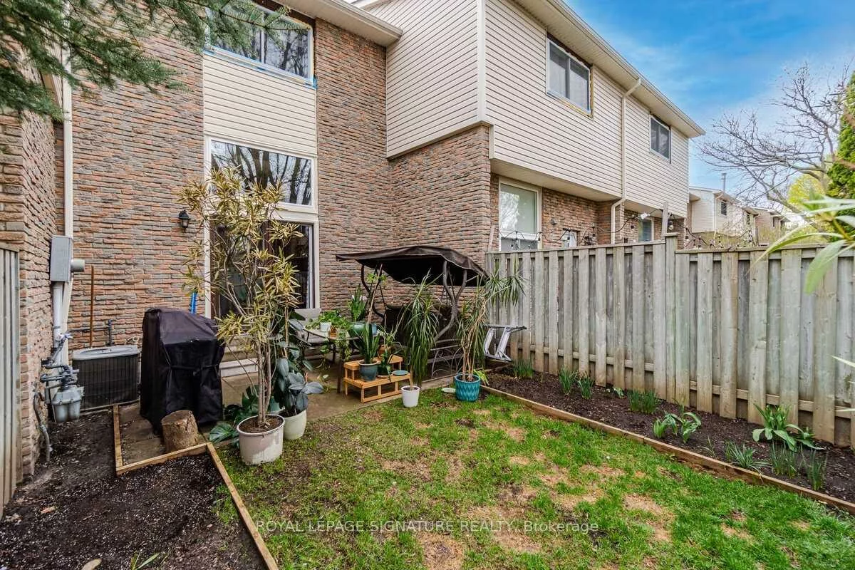 7251, Copenhagen, Meadowvale, Mississauga