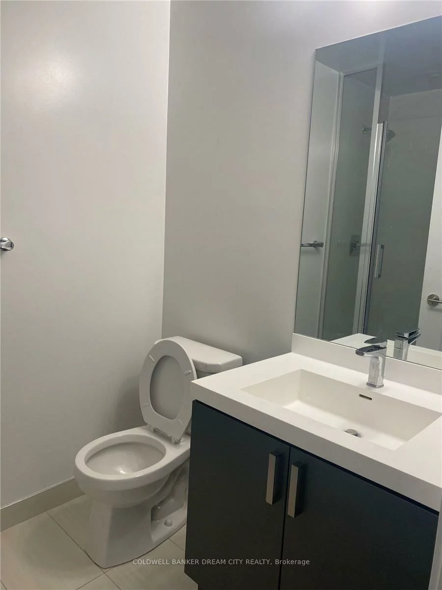 8, Nahani, Hurontario, Mississauga