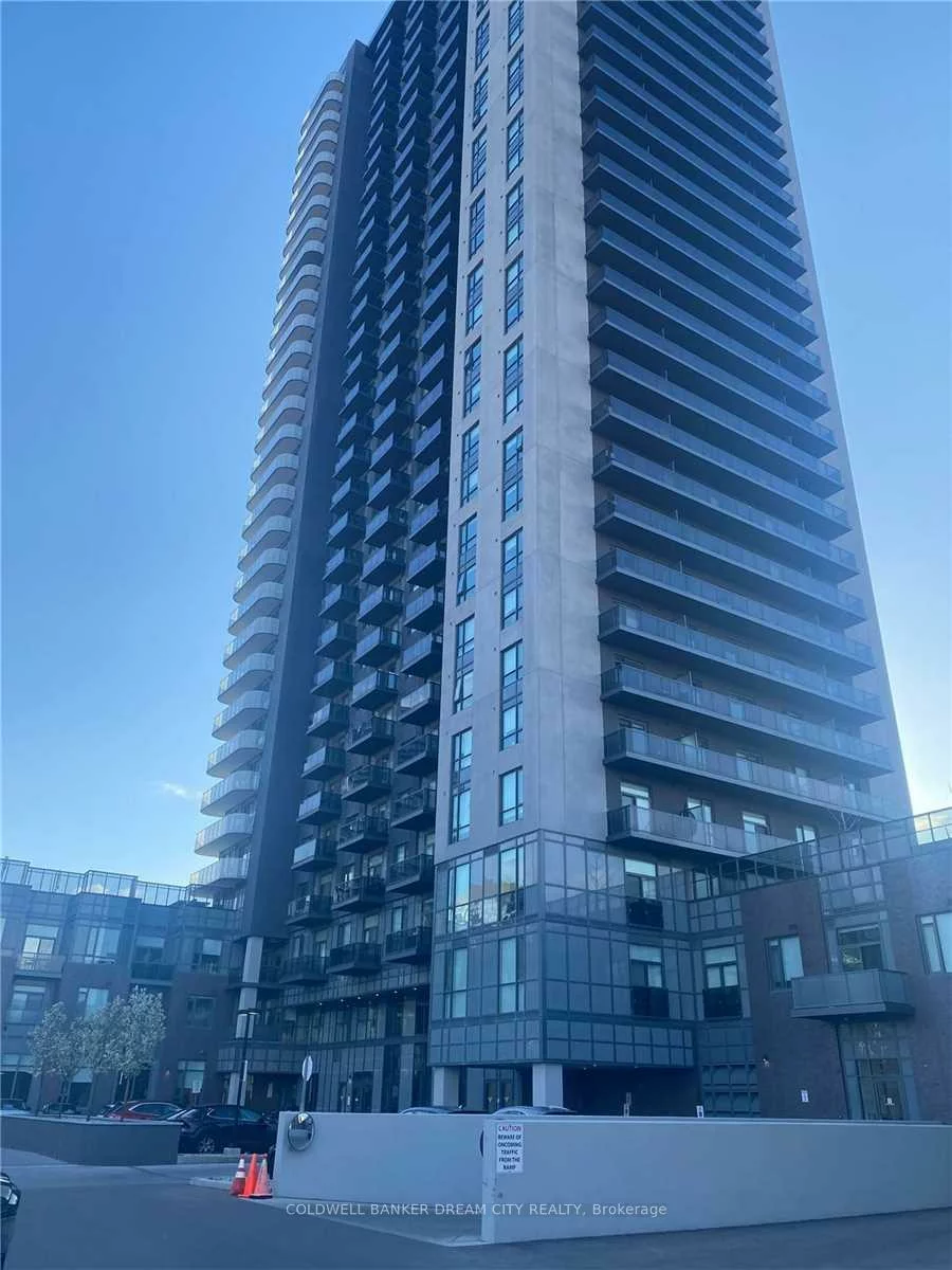 8, Nahani, Hurontario, Mississauga