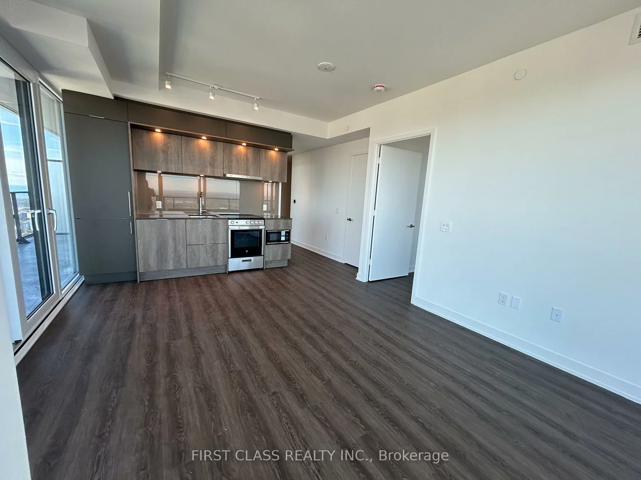 448, Burnhamthorpe, City Centre, Mississauga