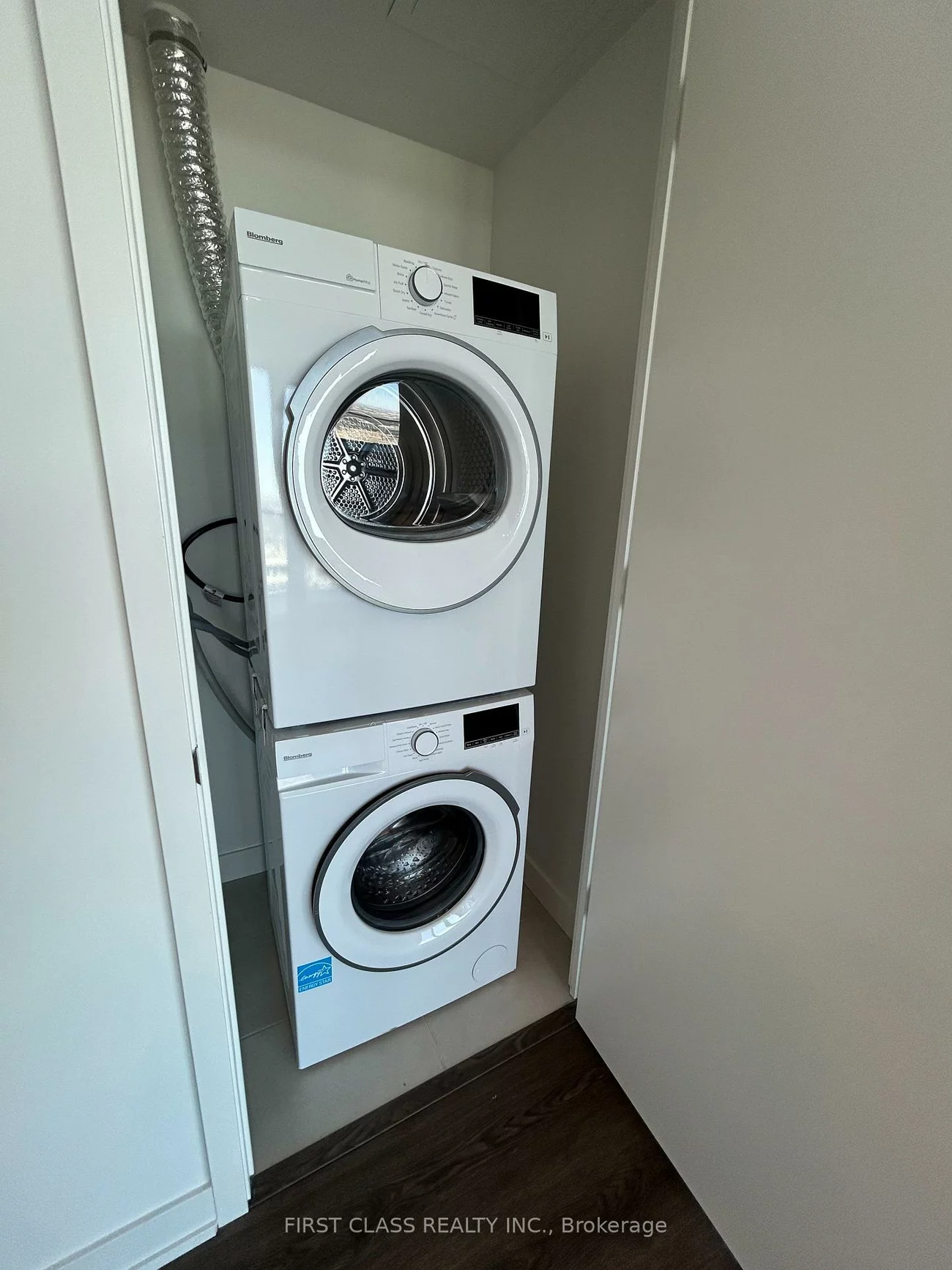 448, Burnhamthorpe, City Centre, Mississauga
