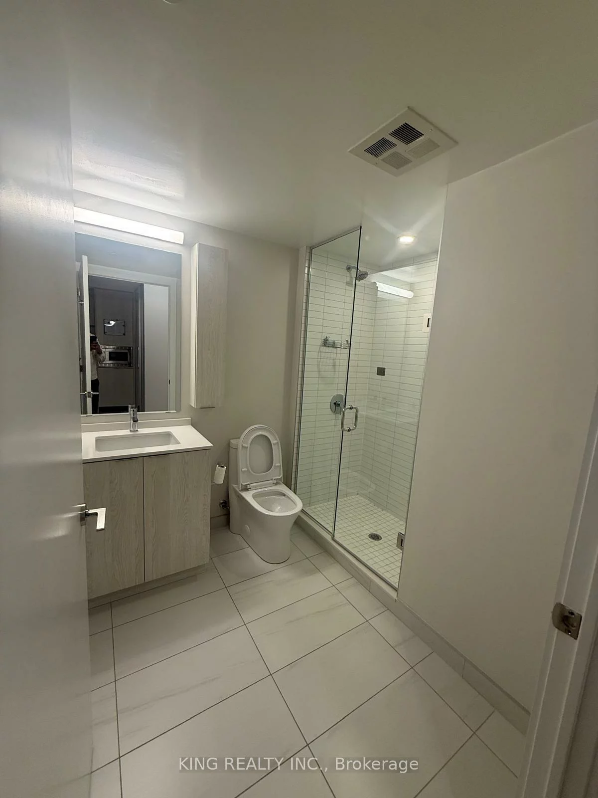 86, Dundas, Cooksville, Mississauga