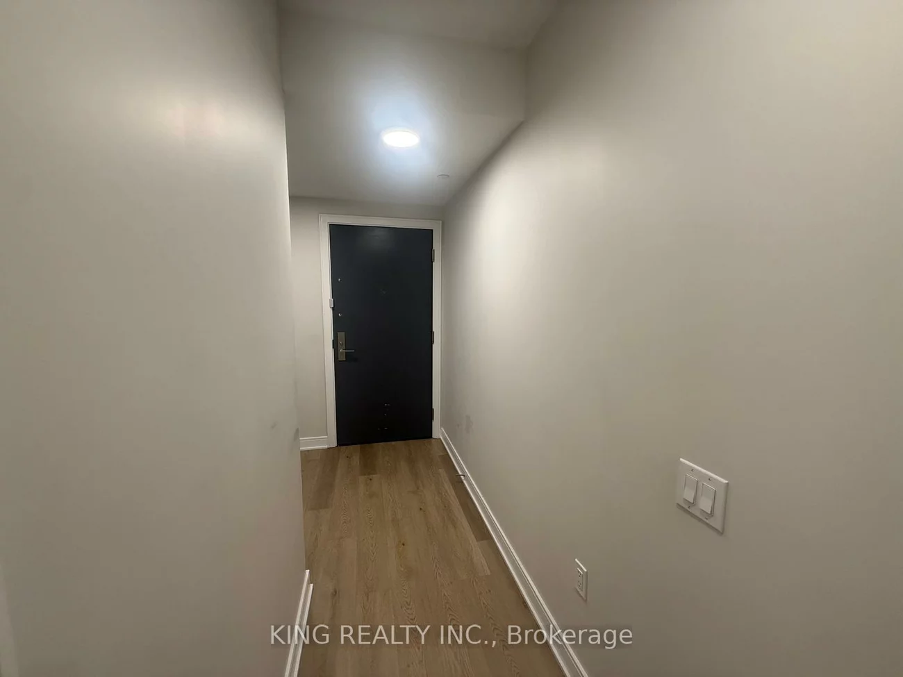 86, Dundas, Cooksville, Mississauga