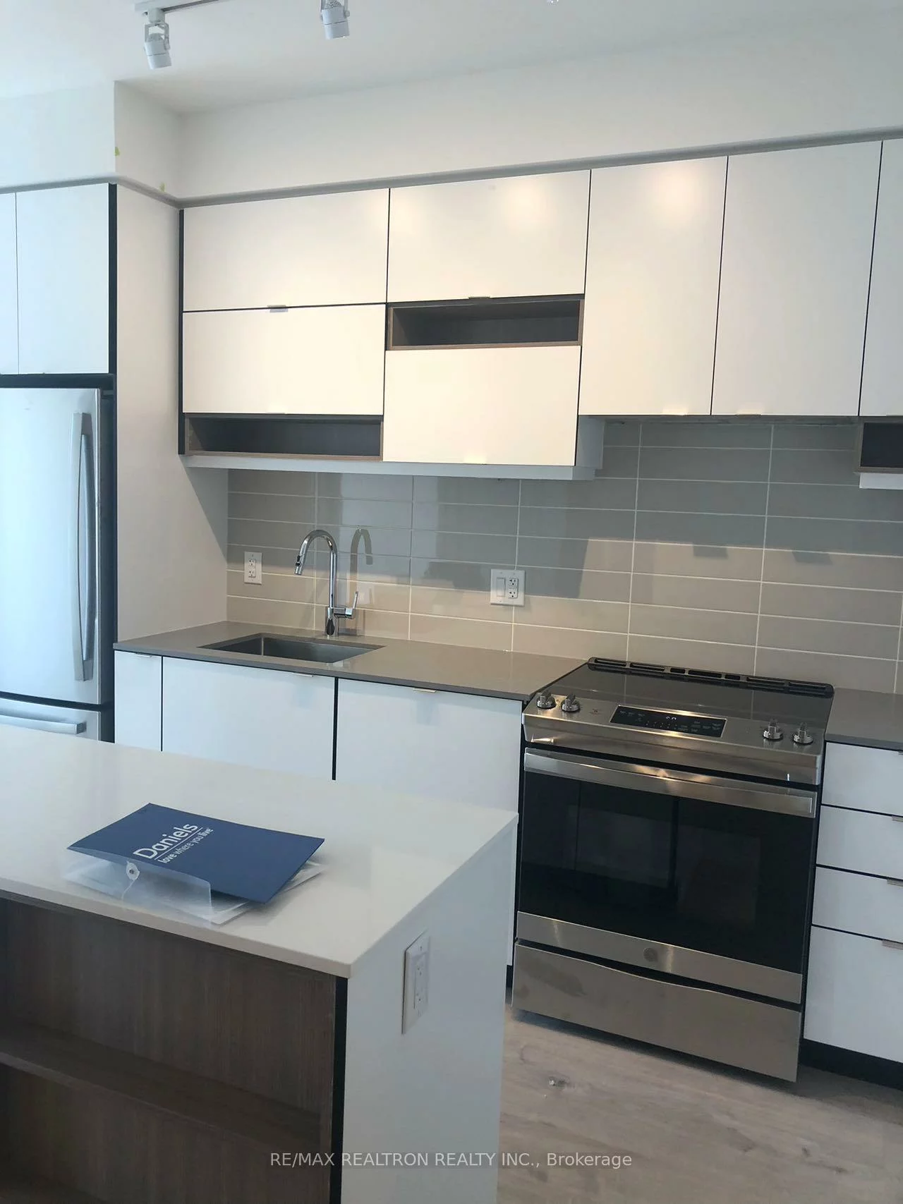 4065, Confederation, City Centre, Mississauga