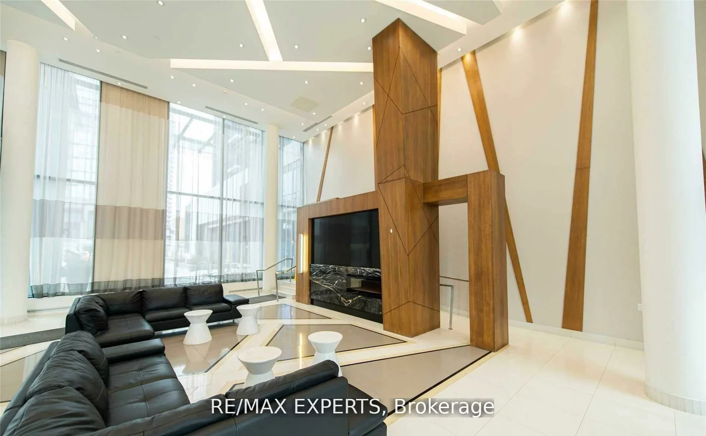 55, Eglinton, Hurontario, Mississauga