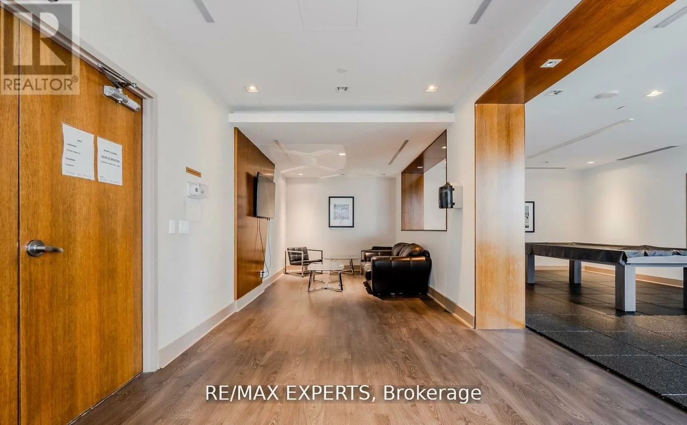 55, Eglinton, Hurontario, Mississauga