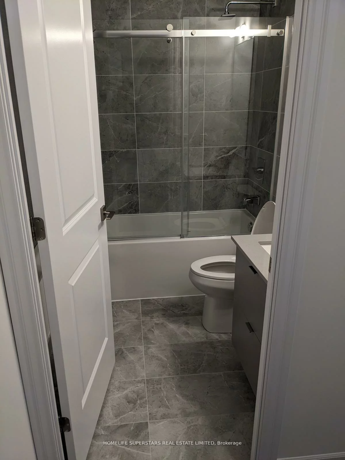 30, Elm, City Centre, Mississauga