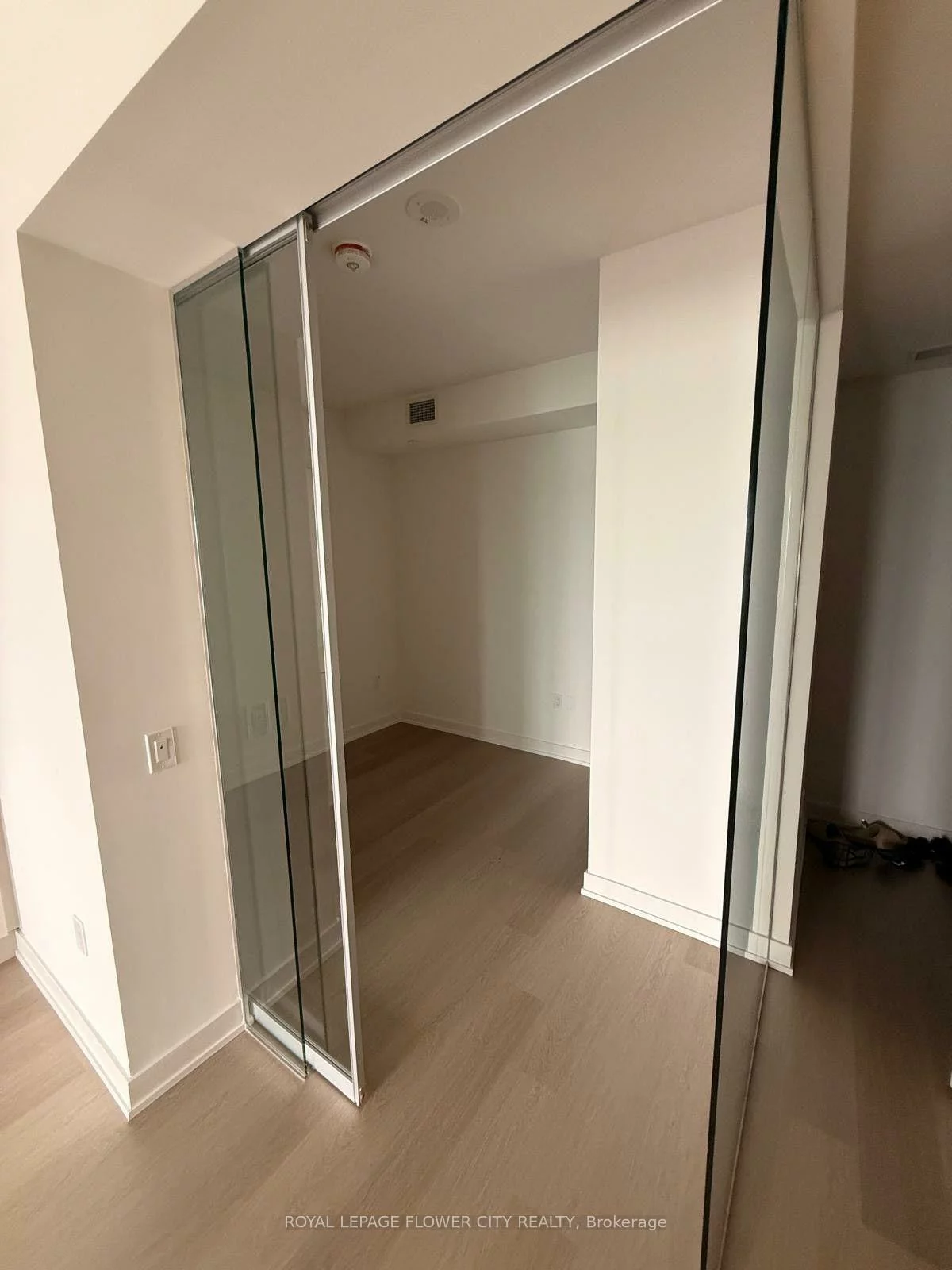 448, Burnhamthorpe, City Centre, Mississauga